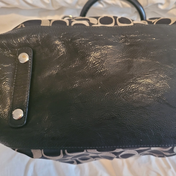 Coach monogram purse - Picture 7 of 7